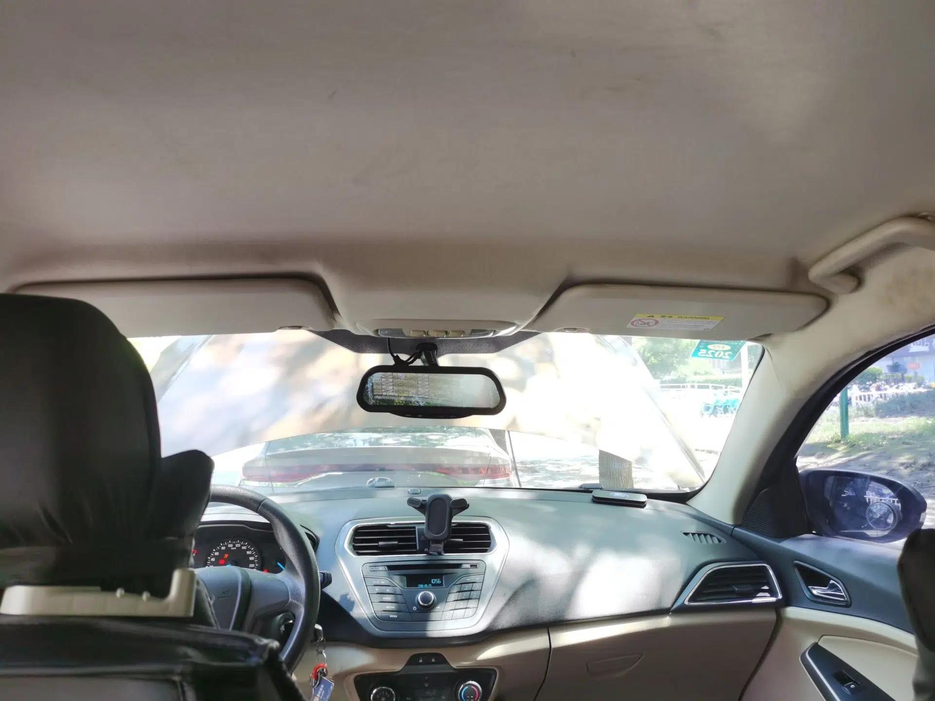 Ford Escort 2015 1.5L Manual Comfort Model — миниатюра 18