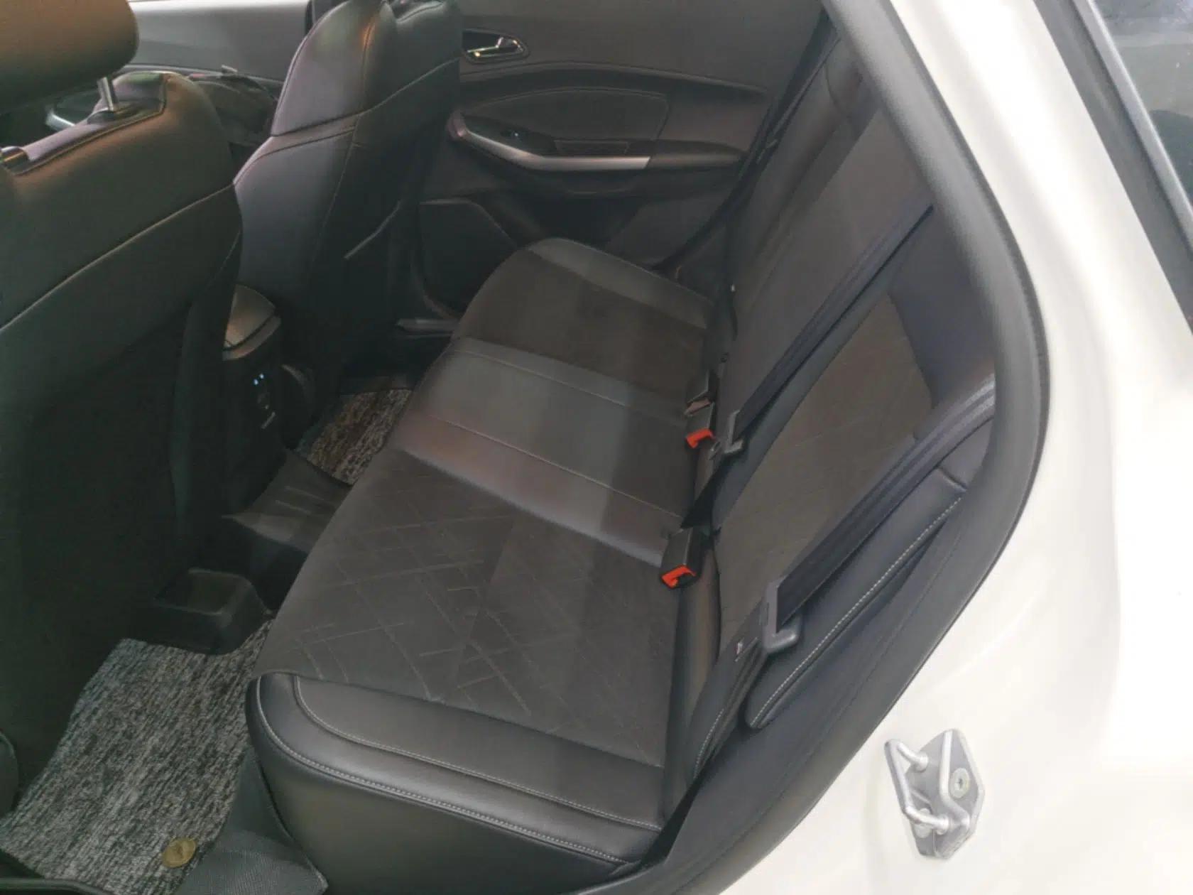 Ford Escort 2019 Revised Version 1.5L Automatic Enjoyment Type China VI Standard — миниатюра 20