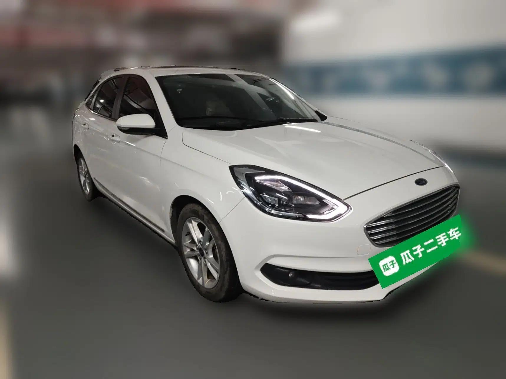 Ford Escort 2019 Revised Version 1.5L Automatic Enjoyment Type China VI Standard — миниатюра 3