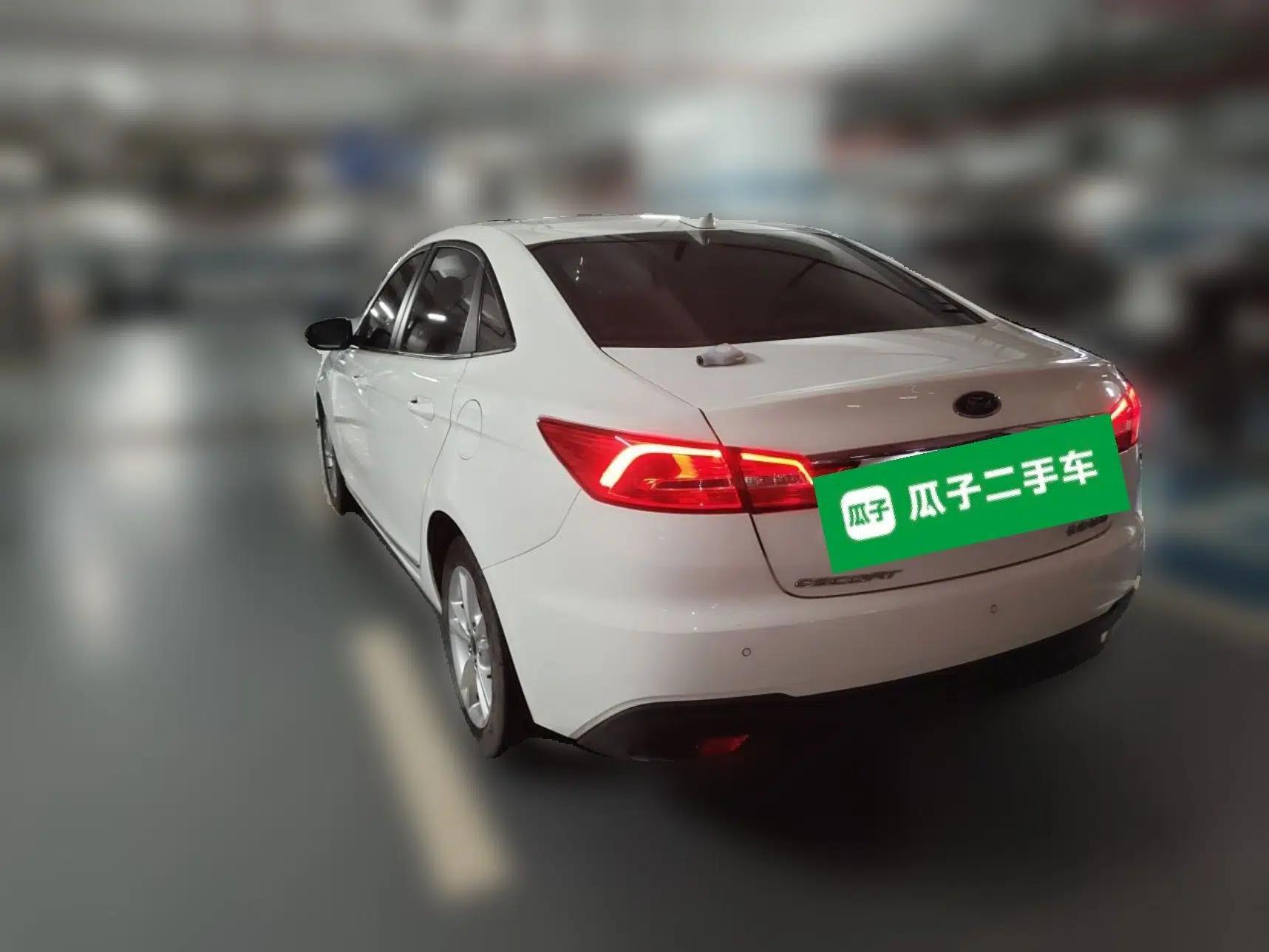 Ford Escort 2019 Revised Version 1.5L Automatic Enjoyment Type China VI Standard — миниатюра 4