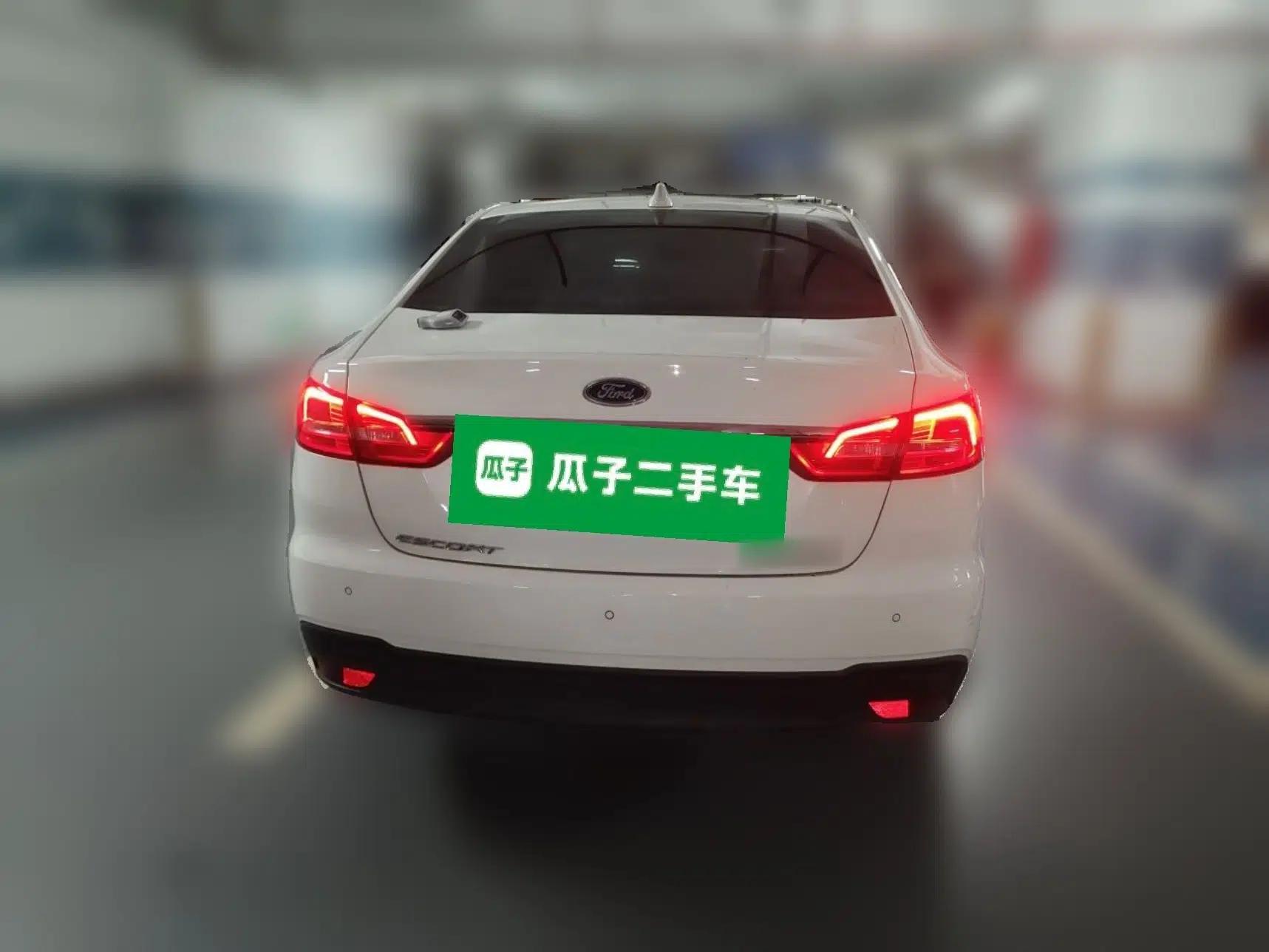 Ford Escort 2019 Revised Version 1.5L Automatic Enjoyment Type China VI Standard — миниатюра 5