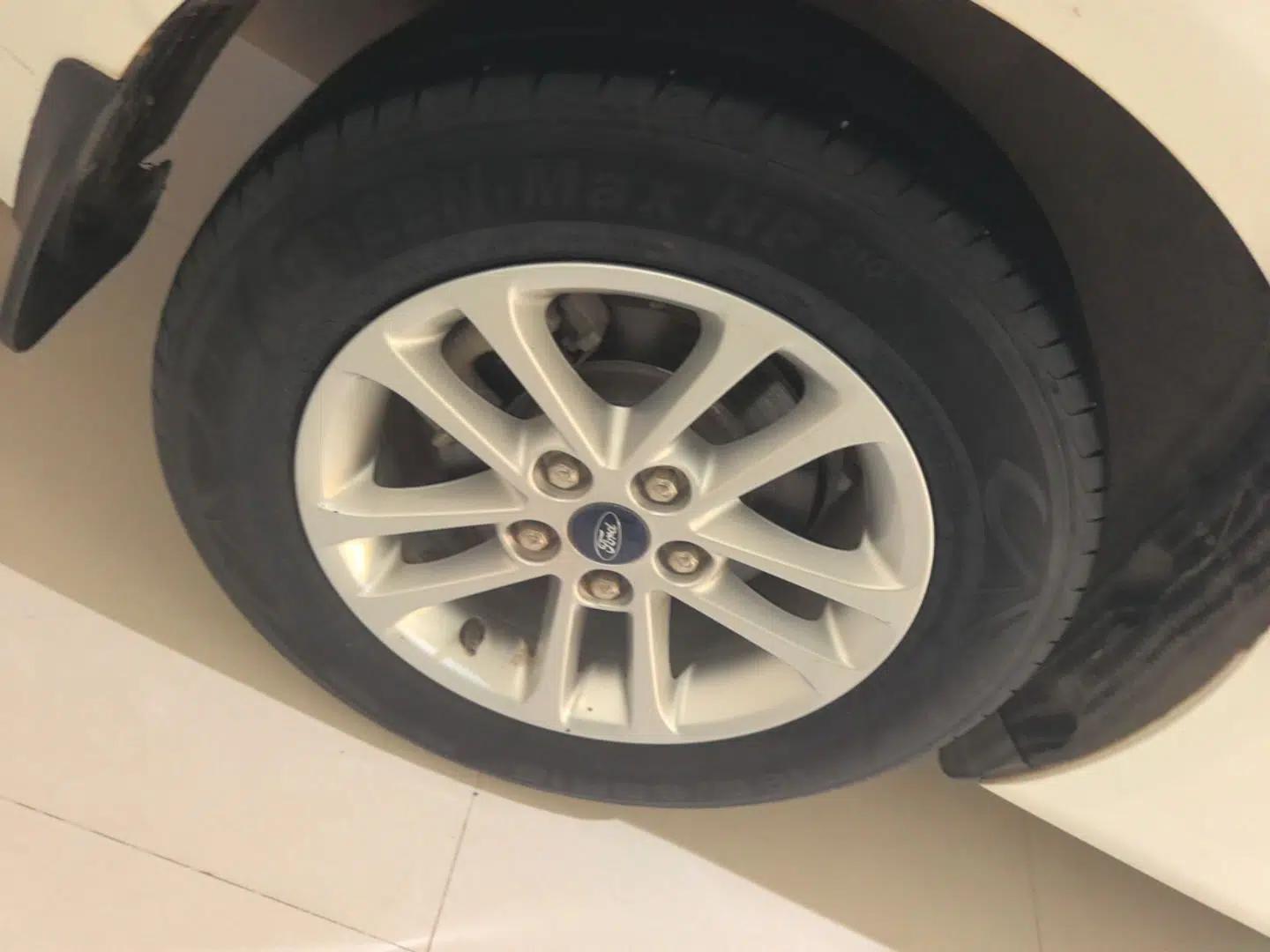 Ford Escort 2019 Revised 1.5L Automatic ZhiXiang Version (Tire Pressure Monitoring) China VI Standard — миниатюра 11