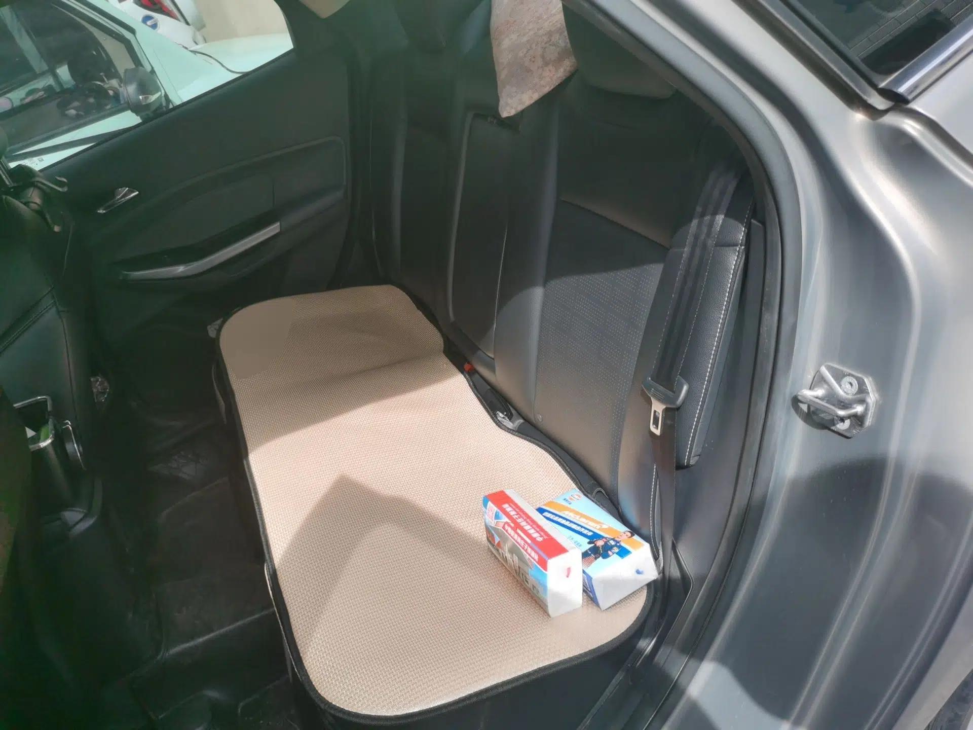 Ford Escort 2015 1.5L Automatic Fashion Model — миниатюра 17