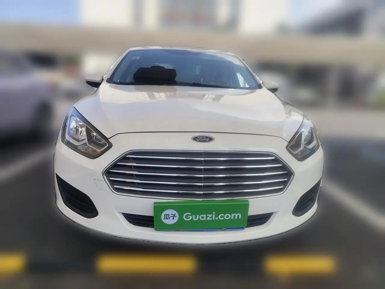 Ford Escort 2017 Revised Version 1.5L Automatic Comfort Edition — миниатюра 2