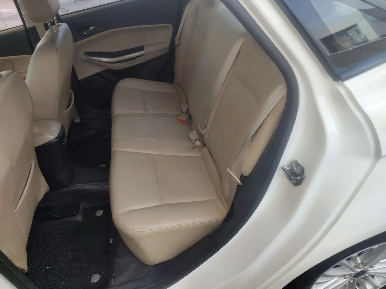 Ford Escort 2017 Revised Version 1.5L Automatic Comfort Edition — миниатюра 17