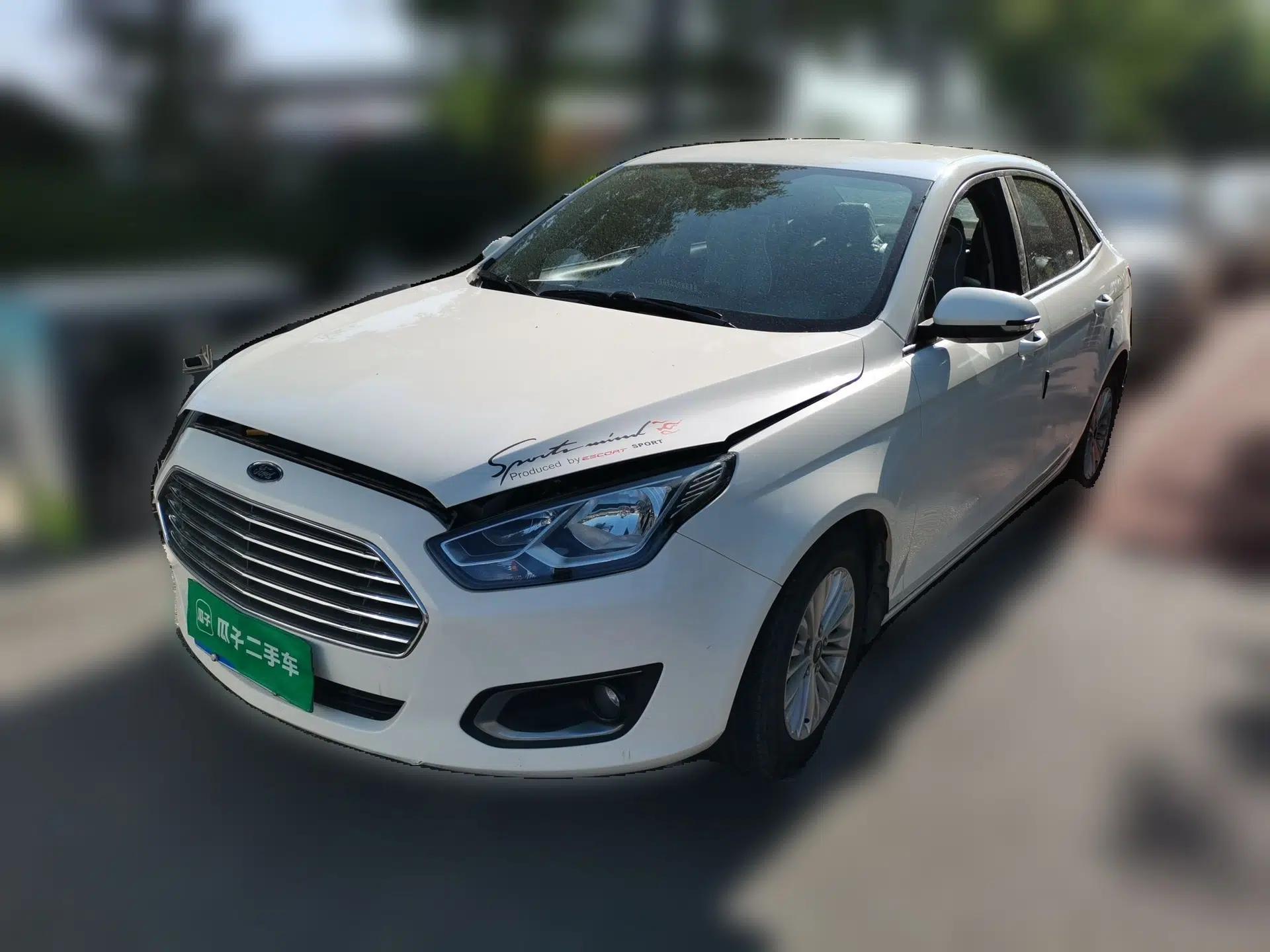 Ford Escort 2017 1.5L Manual Comfort Model — миниатюра 1