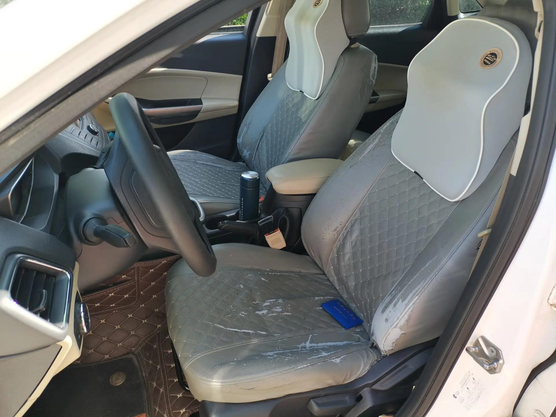 Ford Escort 2017 1.5L Manual Comfort Model — миниатюра 15