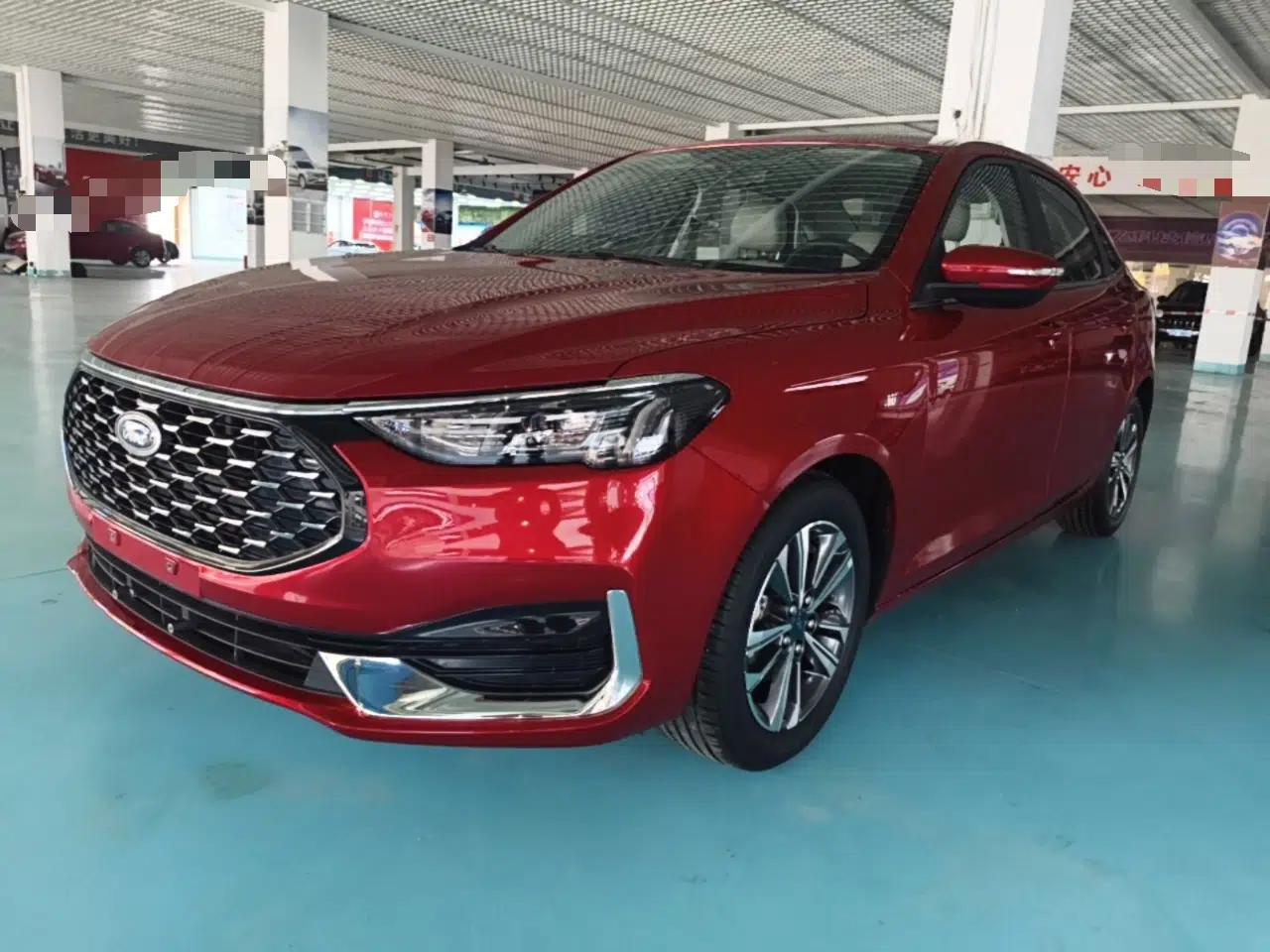 Ford Escort 2021 1.5L Automatic Diamond Edition — миниатюра 1