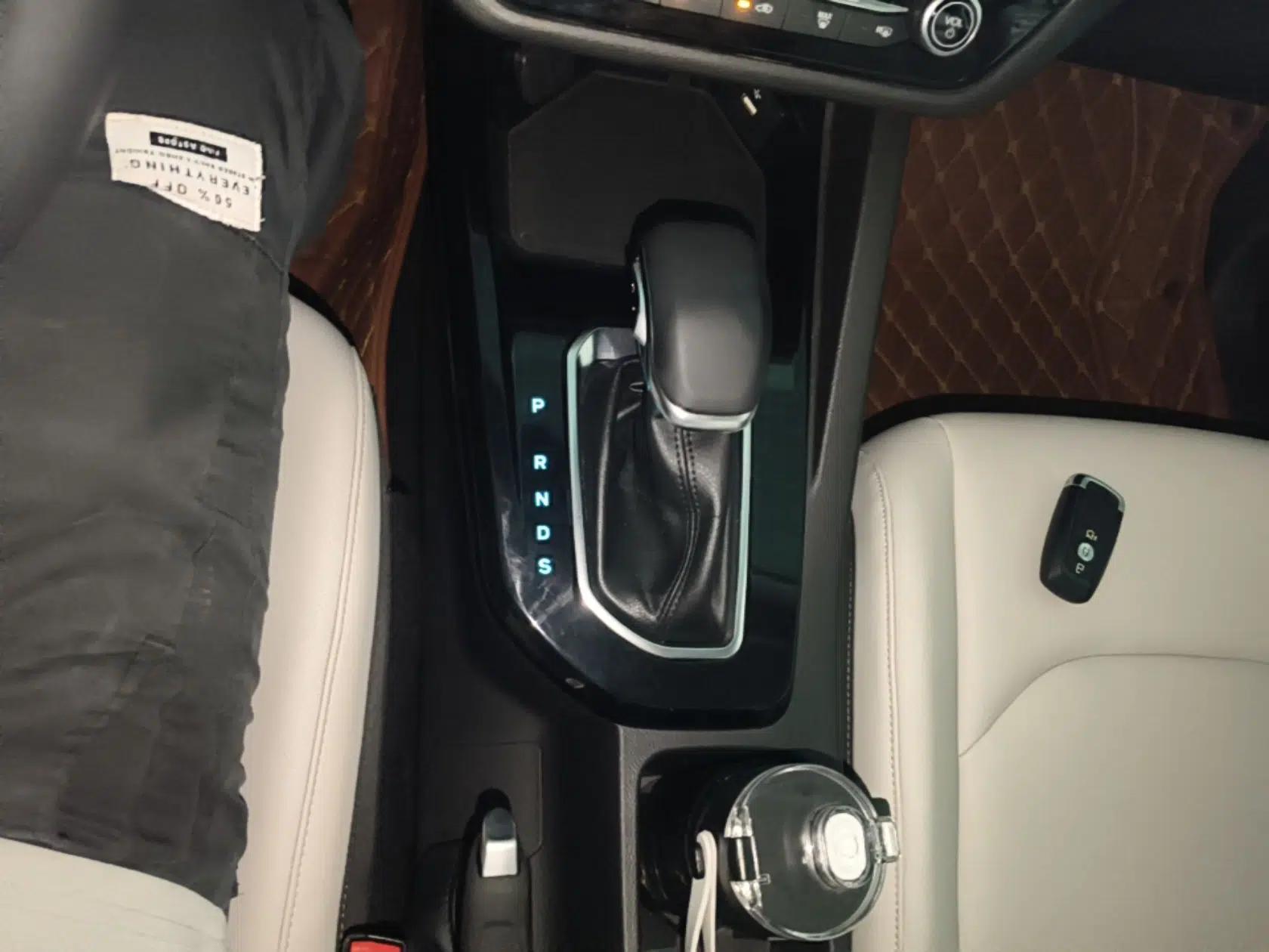 Ford Escort 2021 1.5L Automatic Diamond Edition — миниатюра 16
