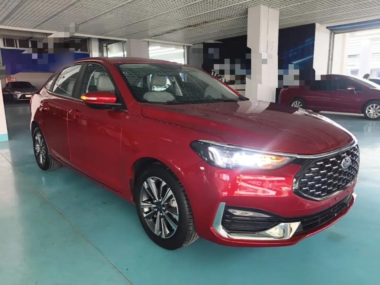 Ford Escort 2021 1.5L Automatic Diamond Edition — миниатюра 3