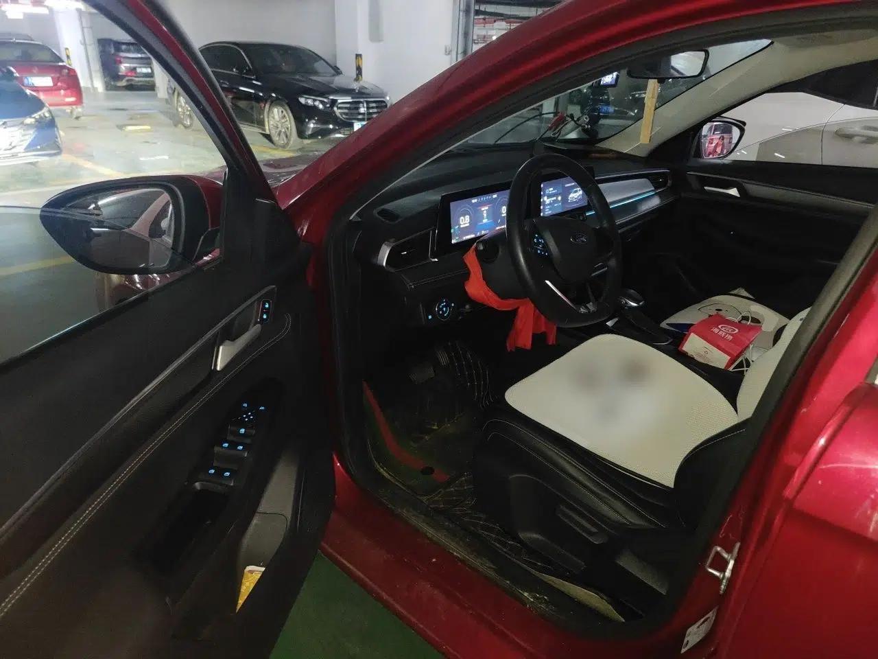 Ford Escort 2021 1.5L Automatic Diamond Edition — миниатюра 16