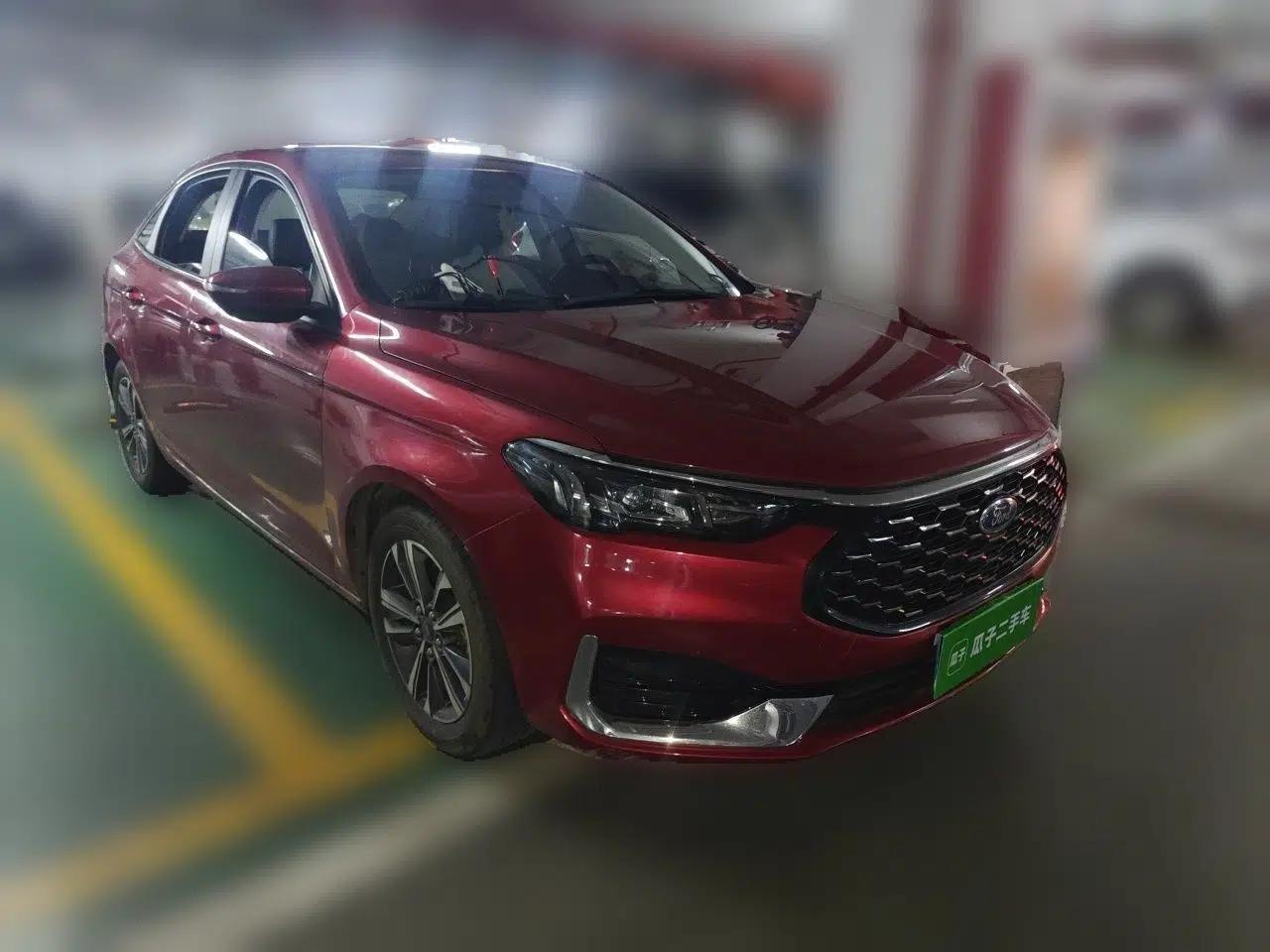 Ford Escort 2021 1.5L Automatic Diamond Edition — миниатюра 3