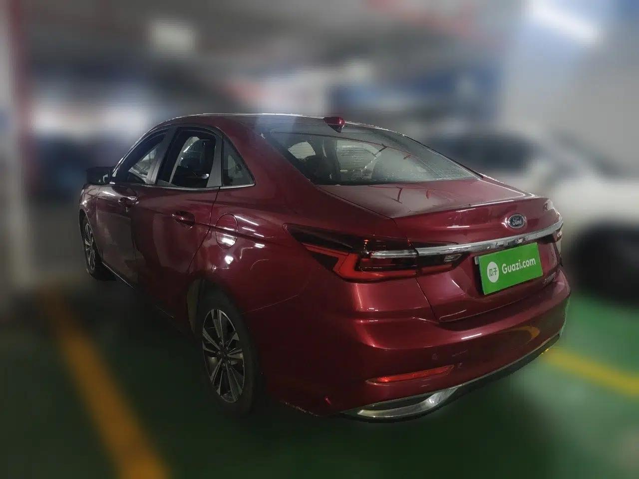 Ford Escort 2021 1.5L Automatic Diamond Edition — миниатюра 4