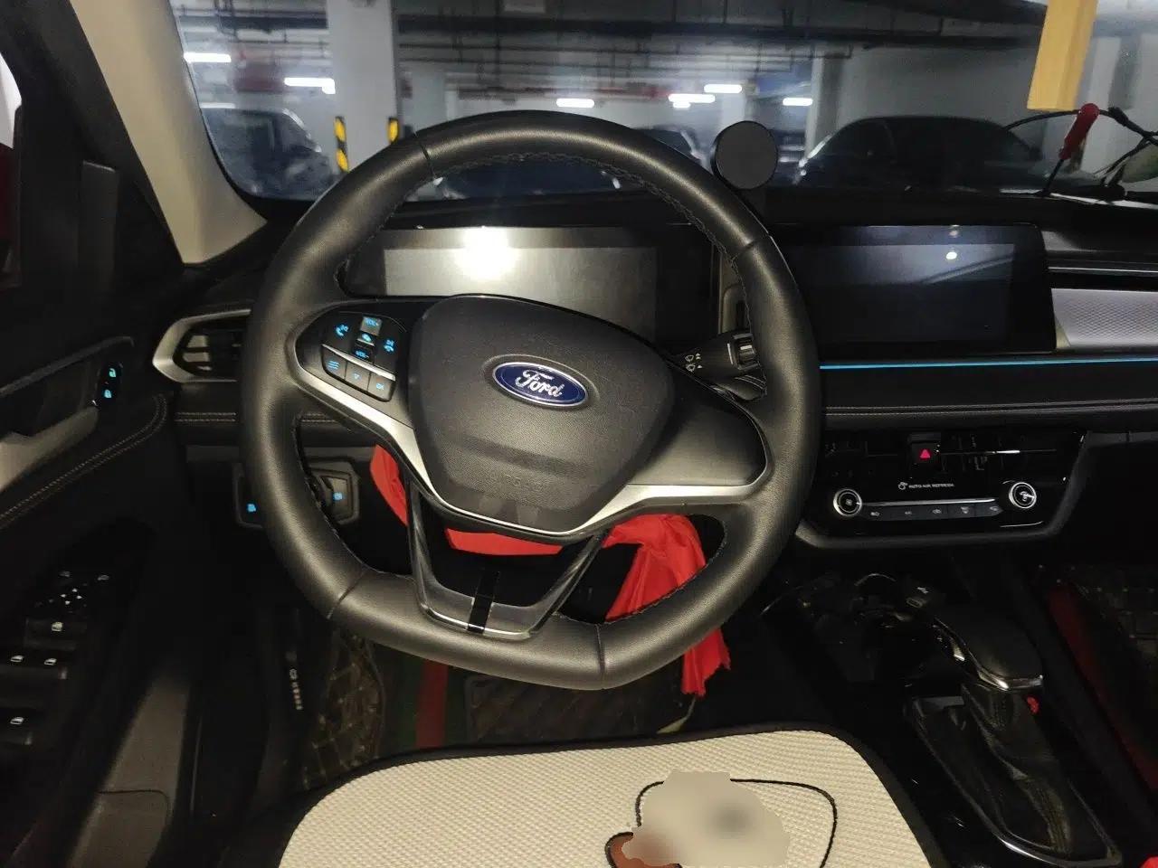 Ford Escort 2021 1.5L Automatic Diamond Edition — миниатюра 10