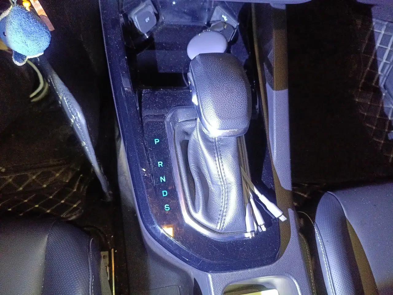 Ford Escort 2021 1.5L Automatic Platinum Edition — миниатюра 14