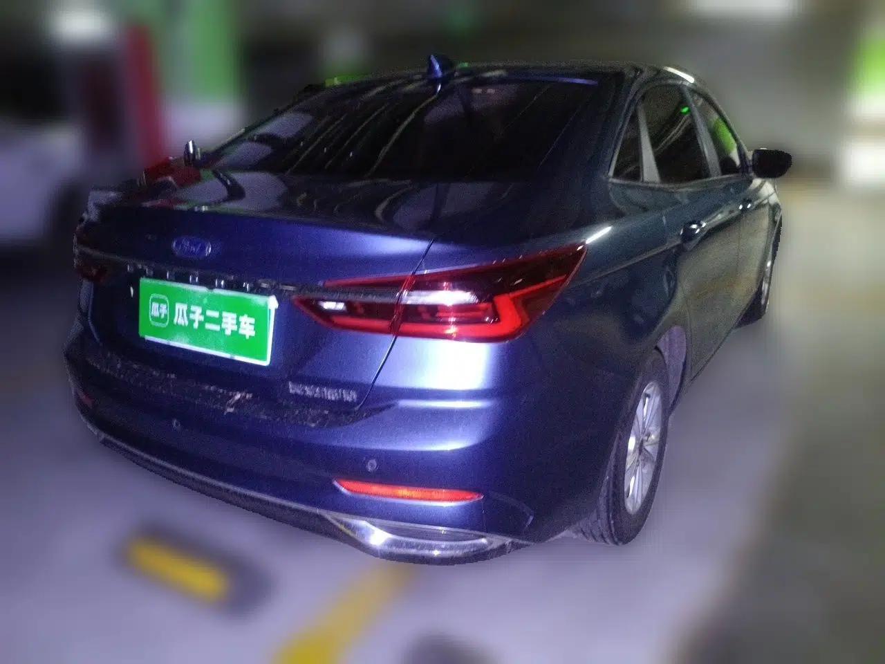 Ford Escort 2021 1.5L Automatic Platinum Edition — миниатюра 6