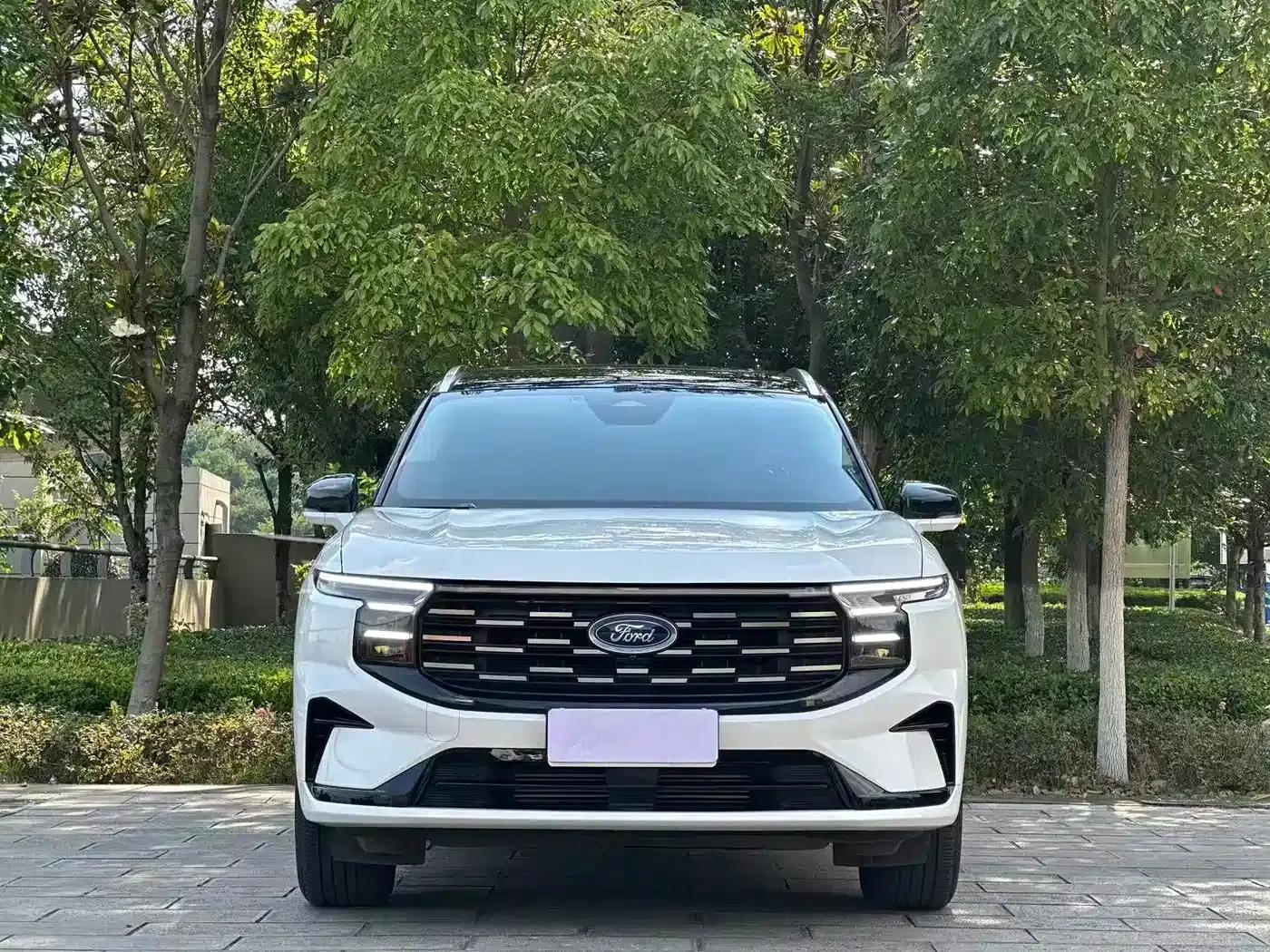 2025 Ford Edge L 2.0T EcoBoost AWD 7-Seat Supreme Edition — миниатюра 2