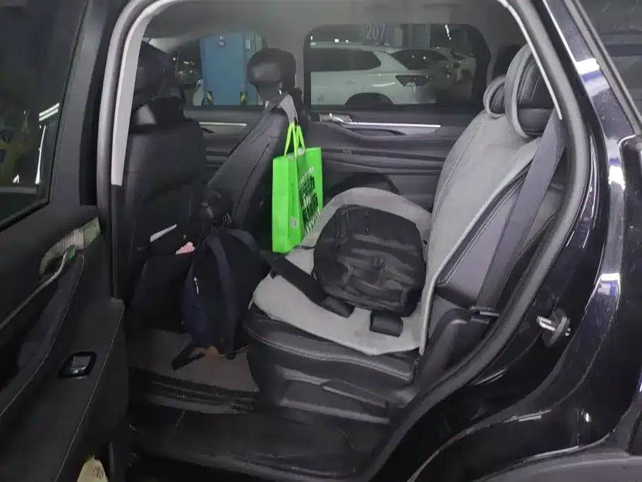 2025 Ford Edge L 2.0T EcoBoost 2WD 7-Seat Luxury — миниатюра 11