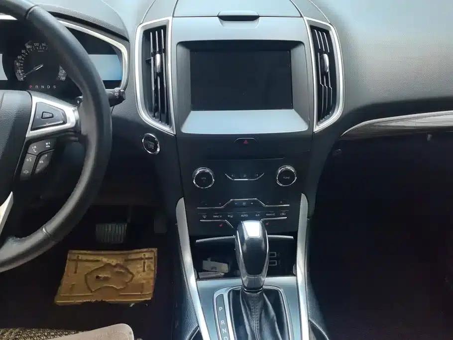 2016 Ford Edge EcoBoost 245 2WD Luxury 7-seater — миниатюра 13