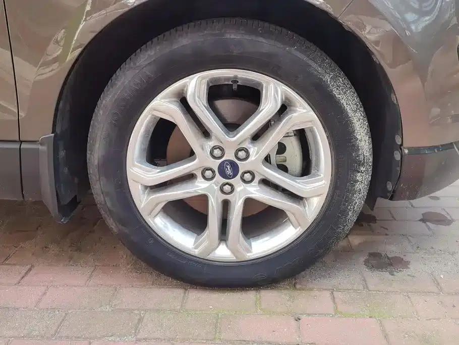 2016 Ford Edge EcoBoost 245 2WD Luxury 7-seater — миниатюра 6