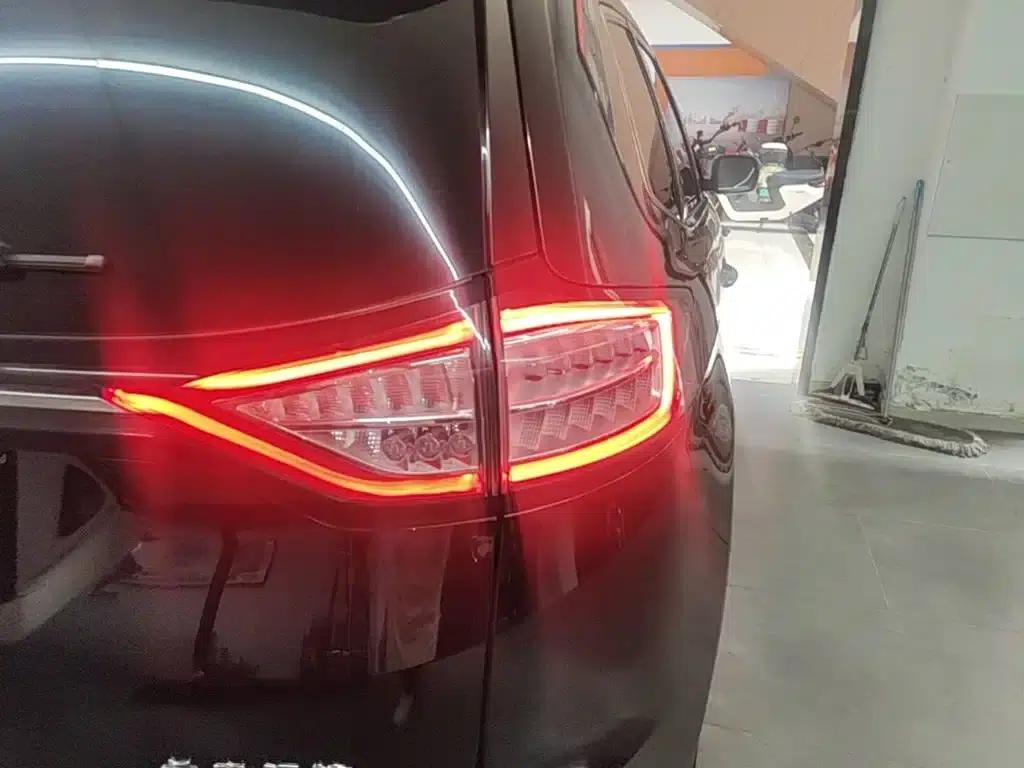 Edge 2018 EcoBoost 245 2WD Luxury 7-seater (National V Emission Standard) — миниатюра 8