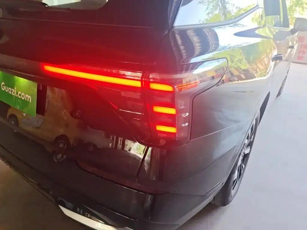 2026 Ford Edge L 2.0T EcoBoost E Hybrid AWD 7-Seat Supreme Edition — миниатюра 8