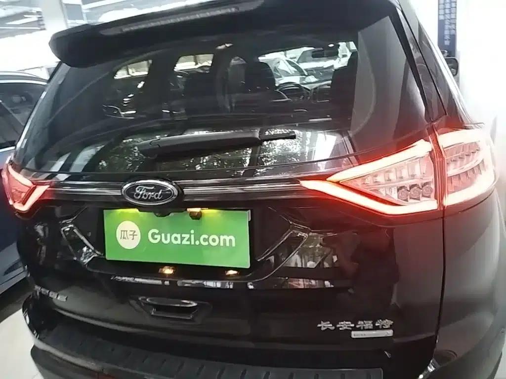 Edge 2018 EcoBoost 245 2WD Platinum Edition 7-seater (China V emission standard) — миниатюра 6