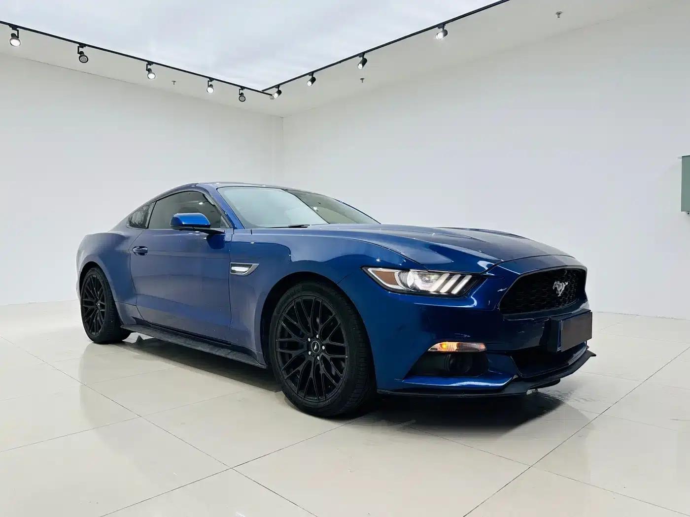 2016 Mustang 2.3T US Spec — миниатюра 3