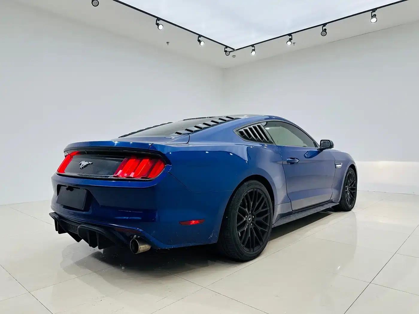 2016 Mustang 2.3T US Spec — миниатюра 6