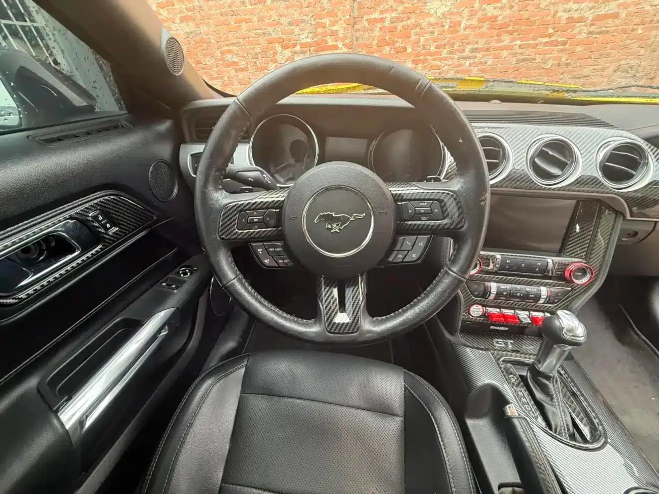 2017 Mustang 2.3T Sport Edition — миниатюра 8
