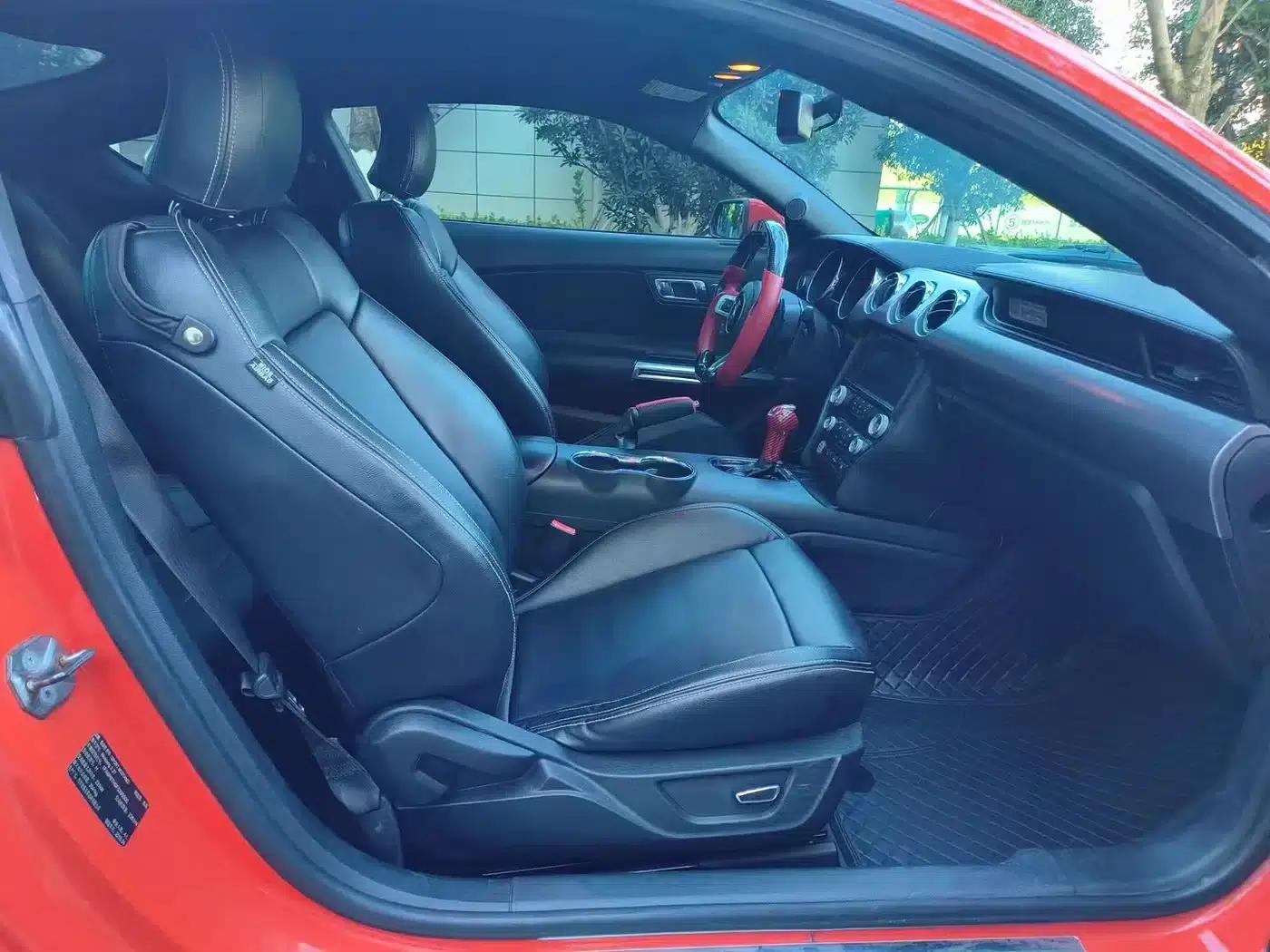 2017 Mustang 2.3T Sport Edition — миниатюра 7