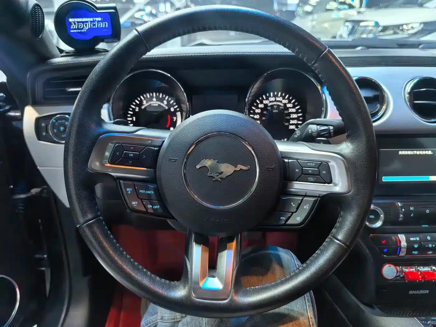 2015 Mustang 2.3T Performance Edition — миниатюра 5