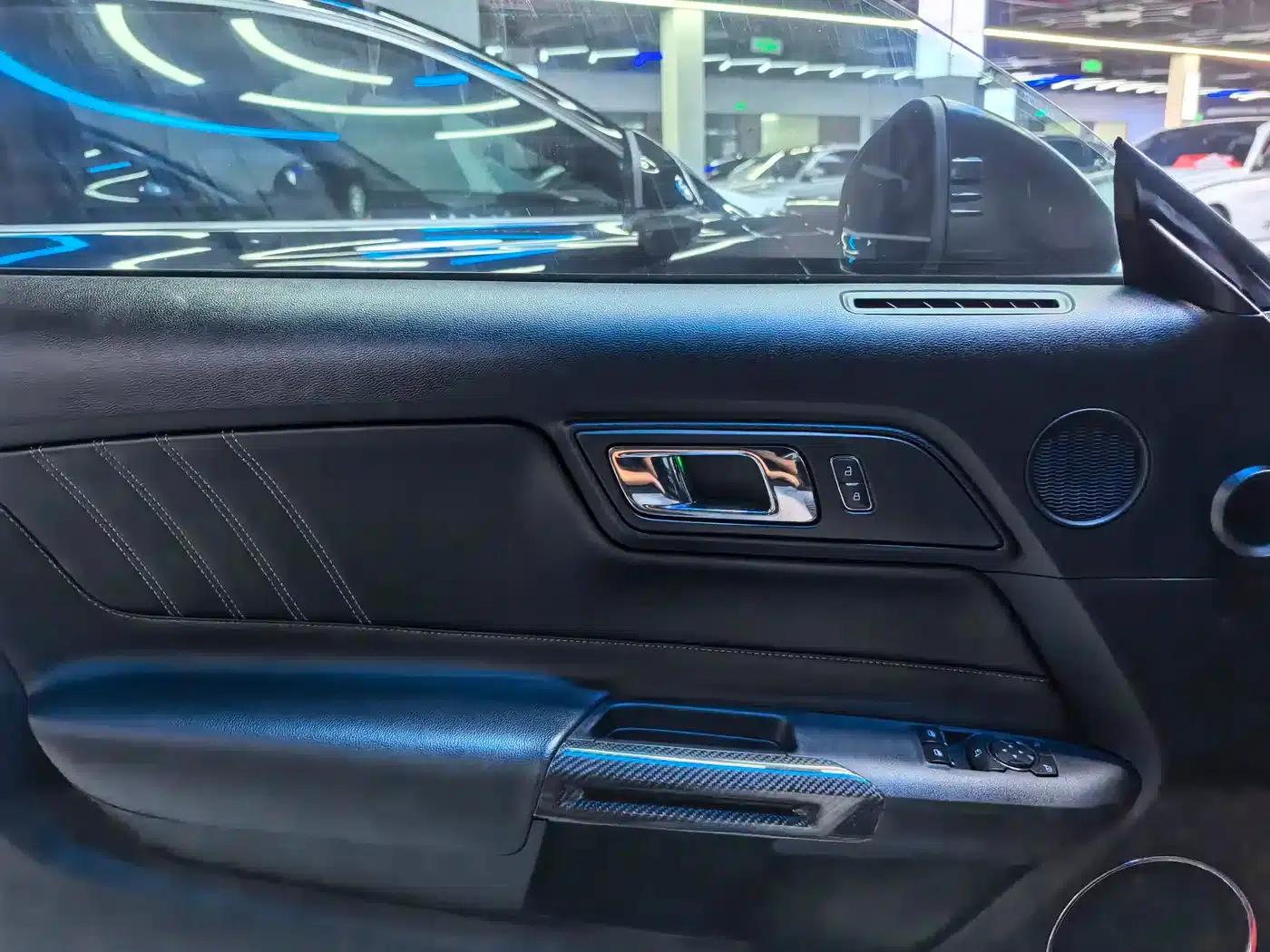 2015 Mustang 2.3T Performance Edition — миниатюра 6