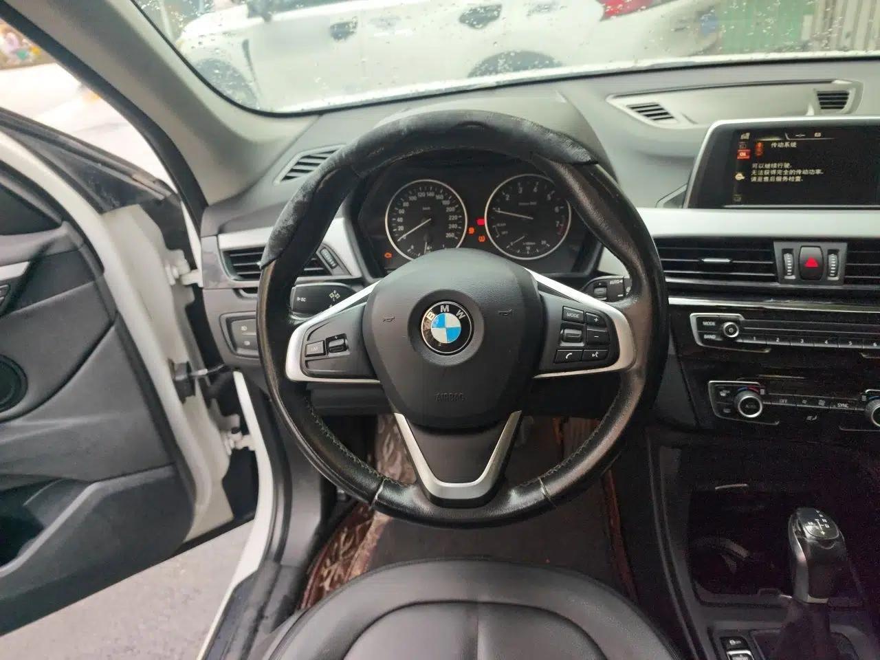 BMW X1 2016 sDrive18Li Fashion Model — миниатюра 10