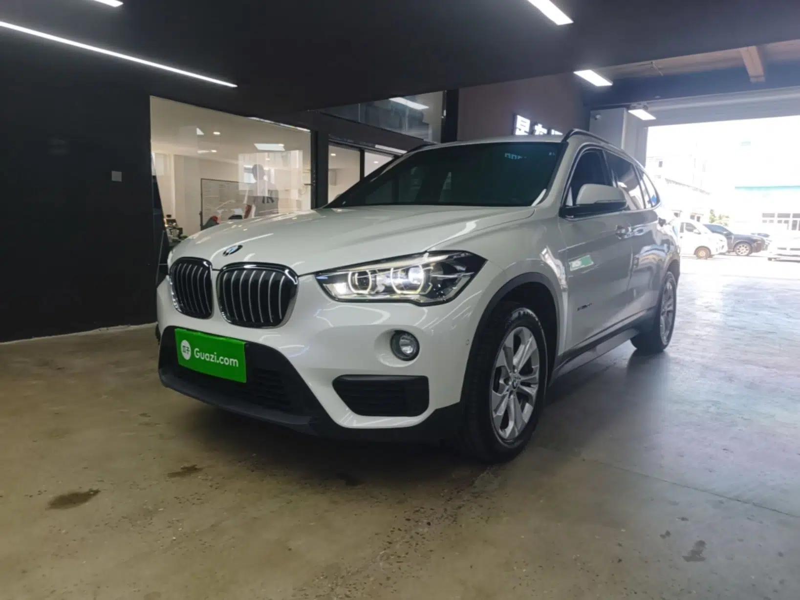 BMW X1 2016 sDrive18Li Premium Edition — миниатюра 1