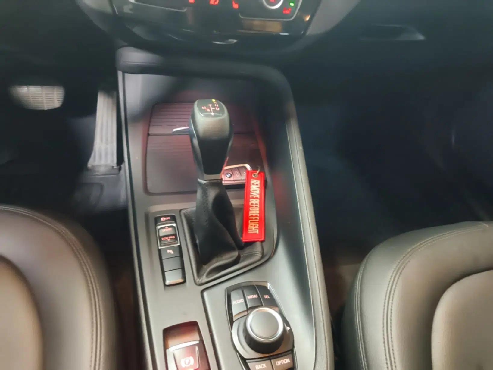 BMW X1 2016 sDrive18Li Premium Edition — миниатюра 16