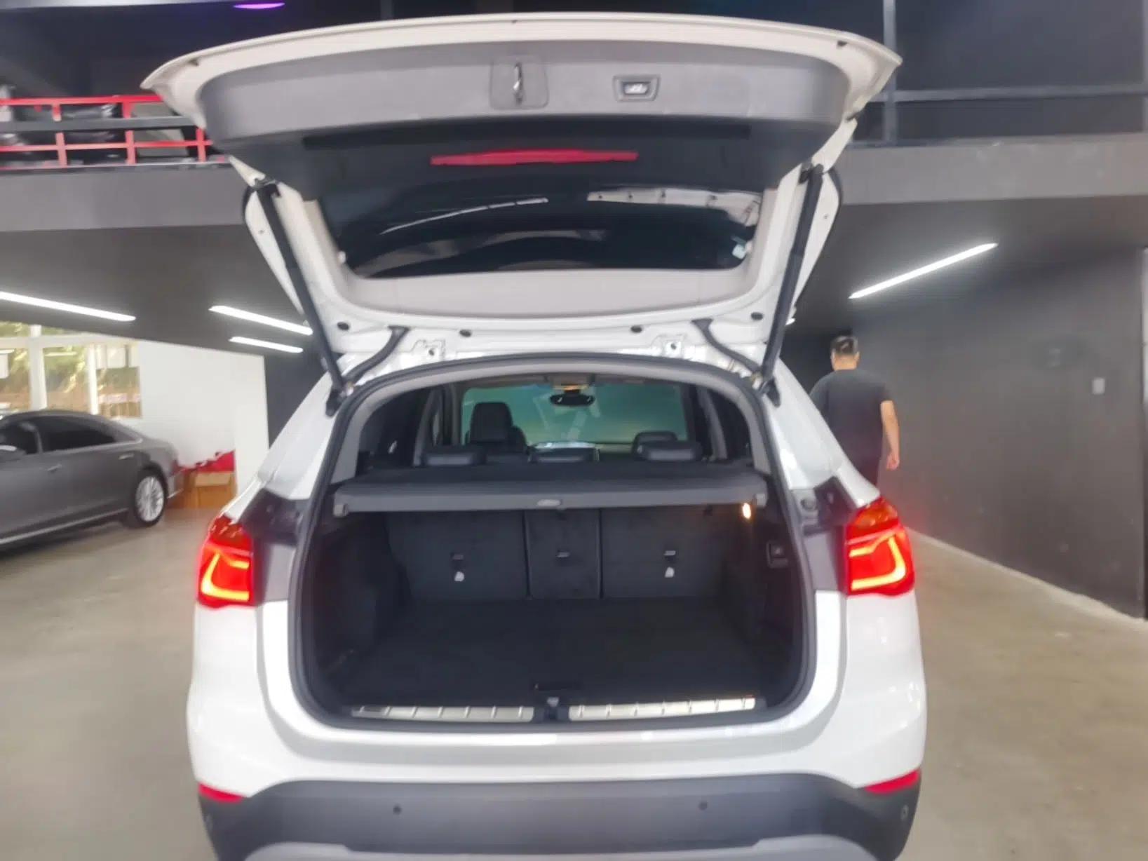 BMW X1 2016 sDrive18Li Premium Edition — миниатюра 22