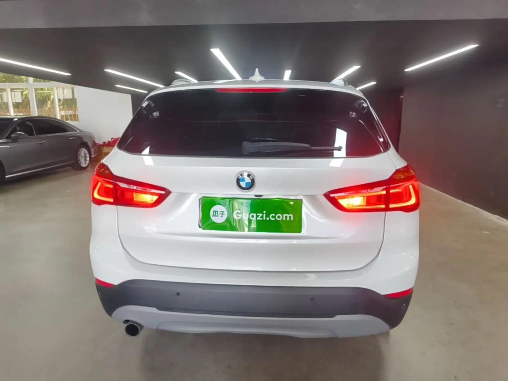 BMW X1 2016 sDrive18Li Premium Edition — миниатюра 5