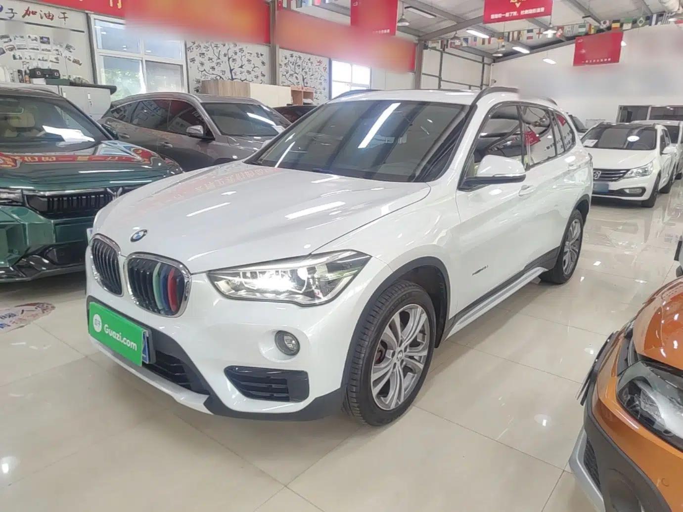 BMW X1 2018 sDrive18Li Luxury Model — миниатюра 1
