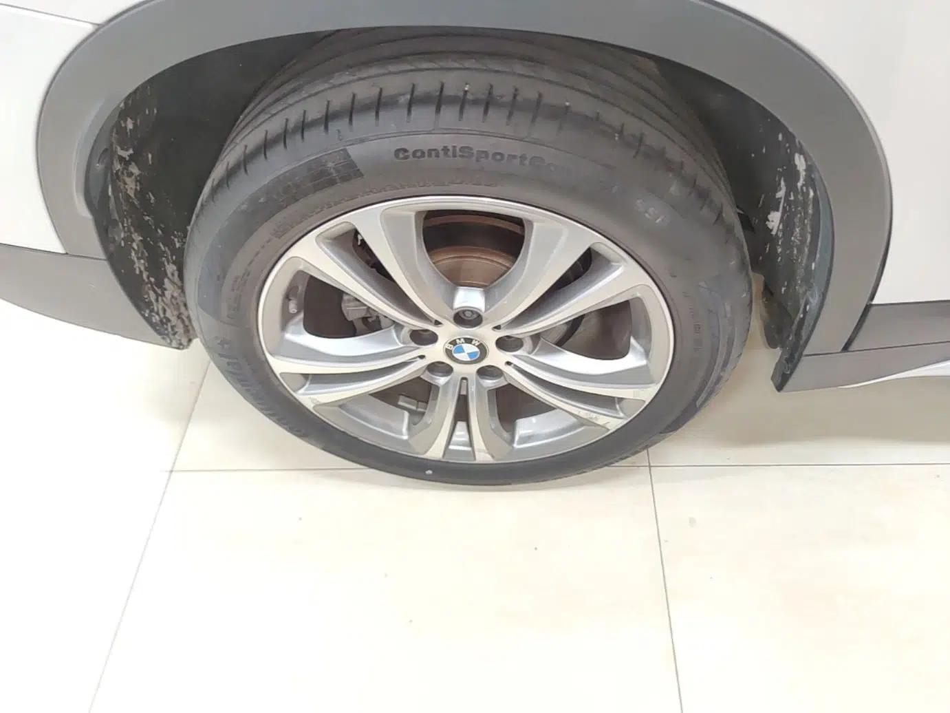 BMW X1 2018 sDrive18Li Luxury Model — миниатюра 11