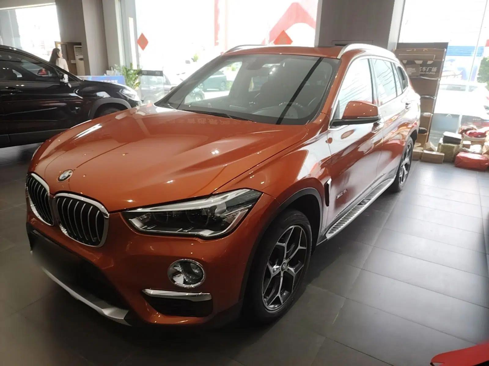 BMW X1 2016 sDrive18Li Luxury Model — миниатюра 1