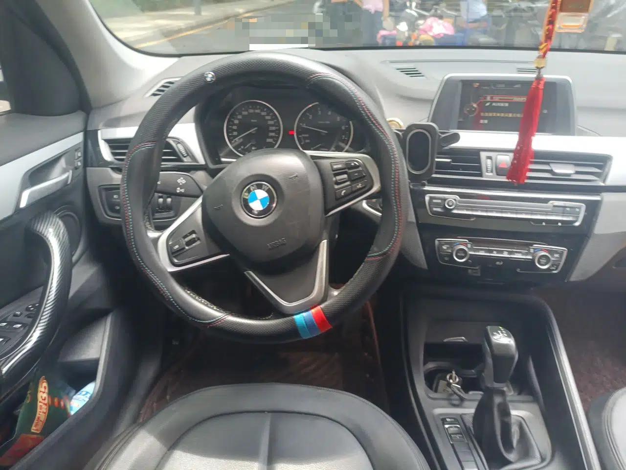 BMW X1 2016 sDrive18Li Fashion Model — миниатюра 10