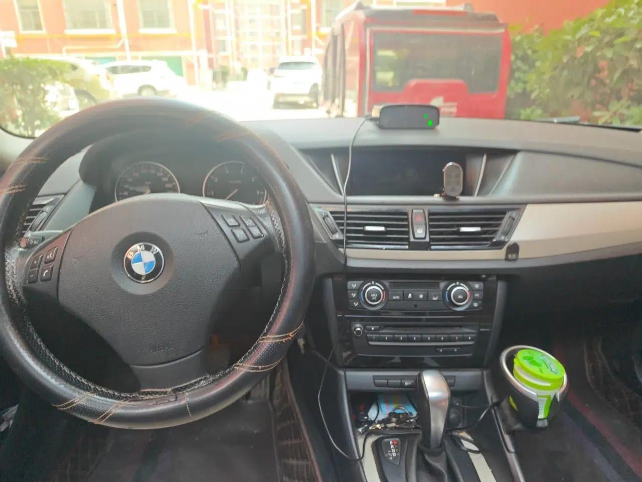 BMW X1 2012 sDrive18i Luxury Edition — миниатюра 9