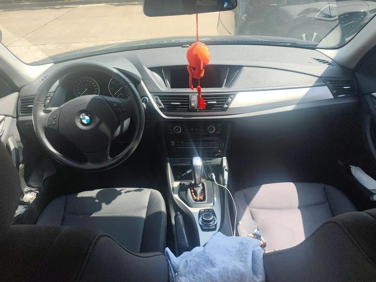 BMW X1 2012 sDrive18i Luxury Edition — миниатюра 9