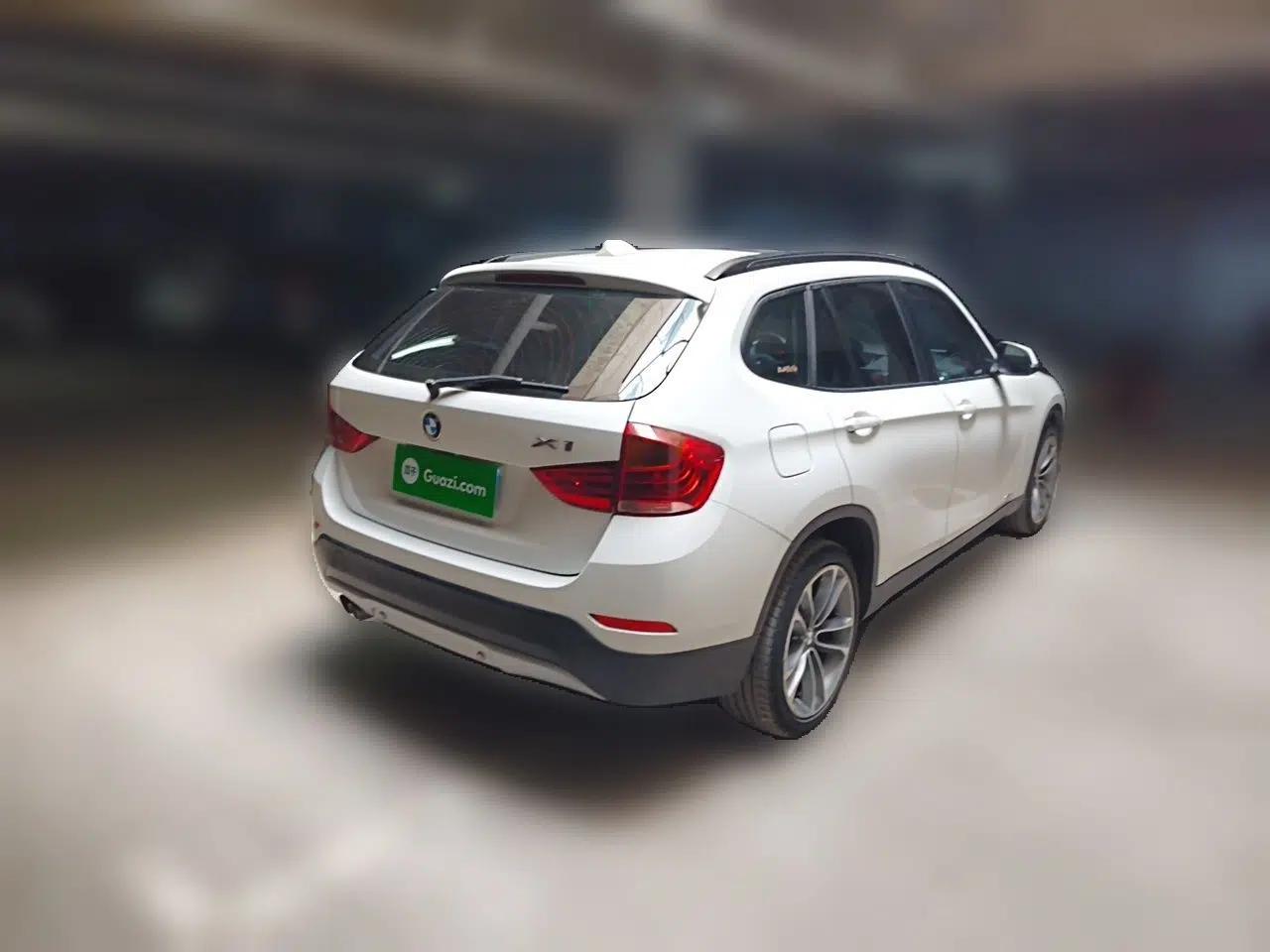 BMW X1 2015 sDrive18i Leading Edition — миниатюра 6