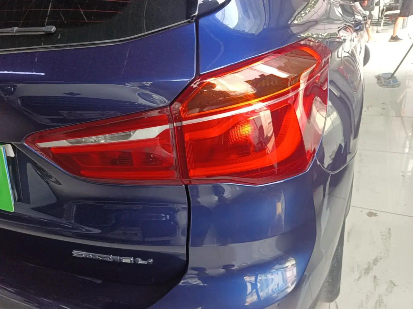 BMW X1 2019 sDrive18Li Premium Edition — миниатюра 9