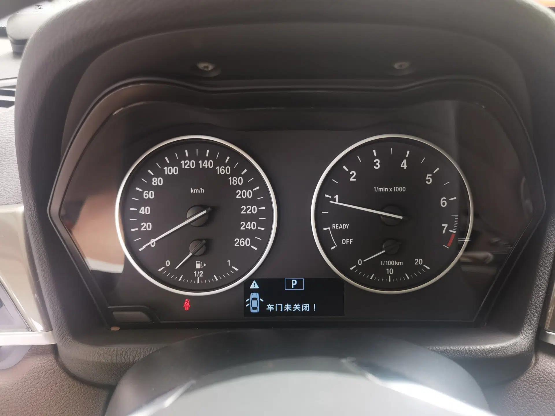 BMW X1 2016 sDrive20Li Luxury Model — миниатюра 11