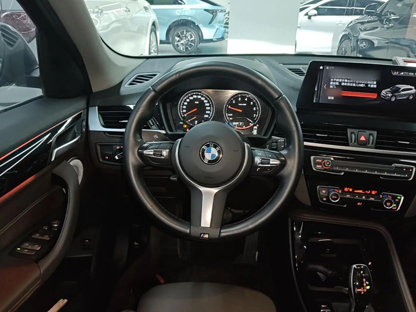 BMW X1 2021 sDrive20Li Premium Edition — миниатюра 13