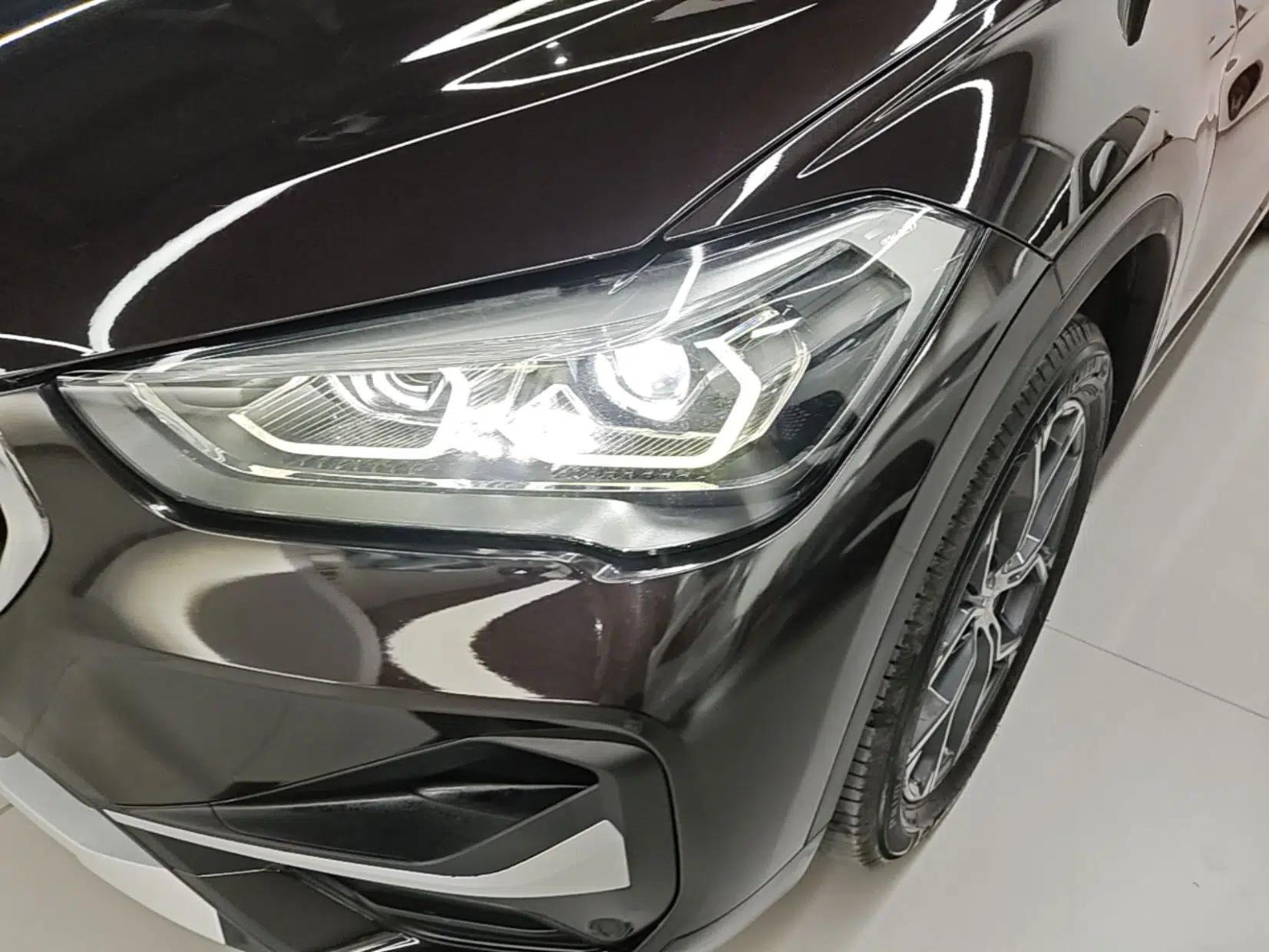 BMW X1 2021 sDrive20Li Premium Edition — миниатюра 8