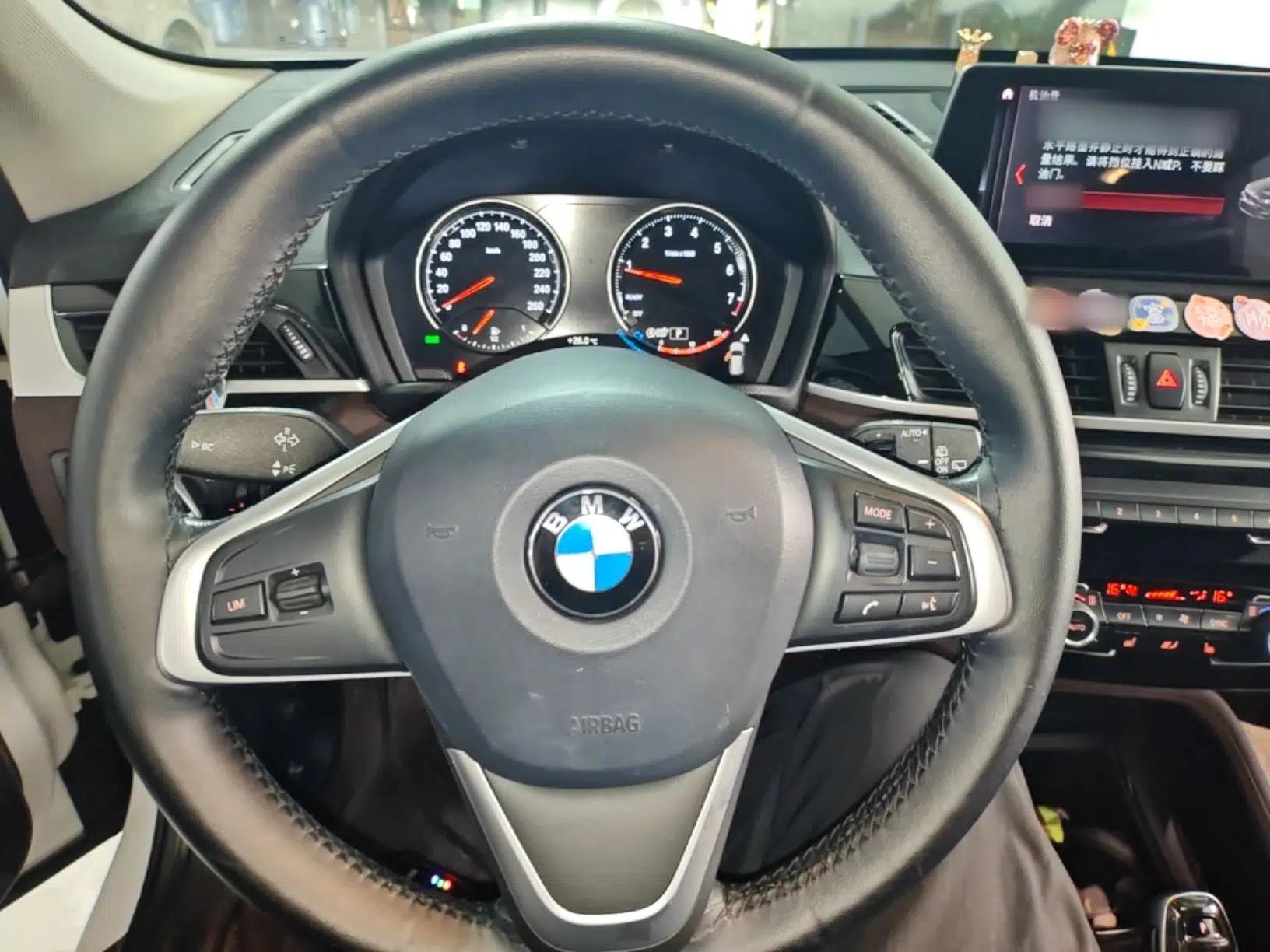 BMW X1 2020 sDrive25Li Leading Model — миниатюра 13